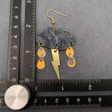 Load image into Gallery viewer, Thunderstorm Earrings