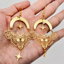 Load image into Gallery viewer, Golden Moth Earrings